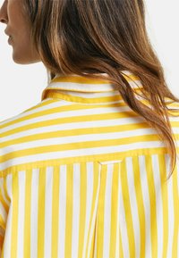 GANT STRIPED - Camicia - daffodil yellow