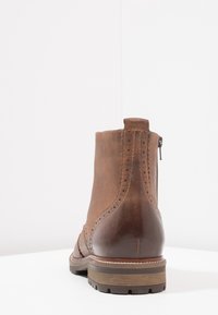 Pier One Stivaletti stringati - cognac