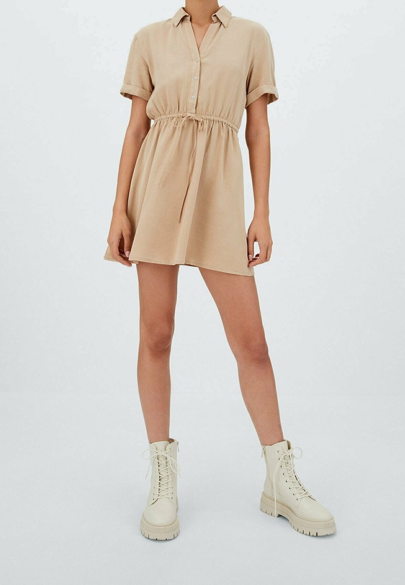 Stradivarius Abito a camicia beige (Second hand)