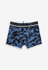 Boxer da uomo con motivo mimetico blu, cintura nera e righe bianche. Realizzati in un tessuto morbido e elastico con dettagli testuali stampati.