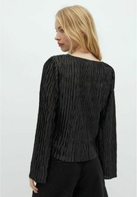 mbyM AZURIA-M - Bluza - black