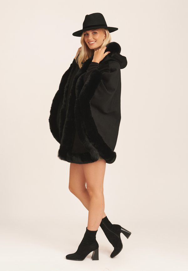 SOFT TRIM HOODED - Cape2