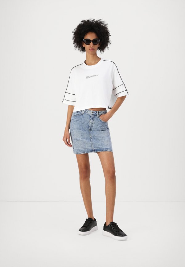 RELAXED CROPPED PIPING TEE - Print T-shirt2