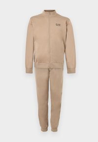 Nevybrané, roasted cashew