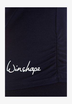 Marineblause aus Baumwollmischung mit gerafftem Detail an der Seite. Mit dem weißen "Winshape"-Logo in der Nähe des Saums bedruckt. Glatte Textur, lässiges Design.