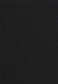 Pieces PCTEGAN STRAP DRESS - Vestido direito - black