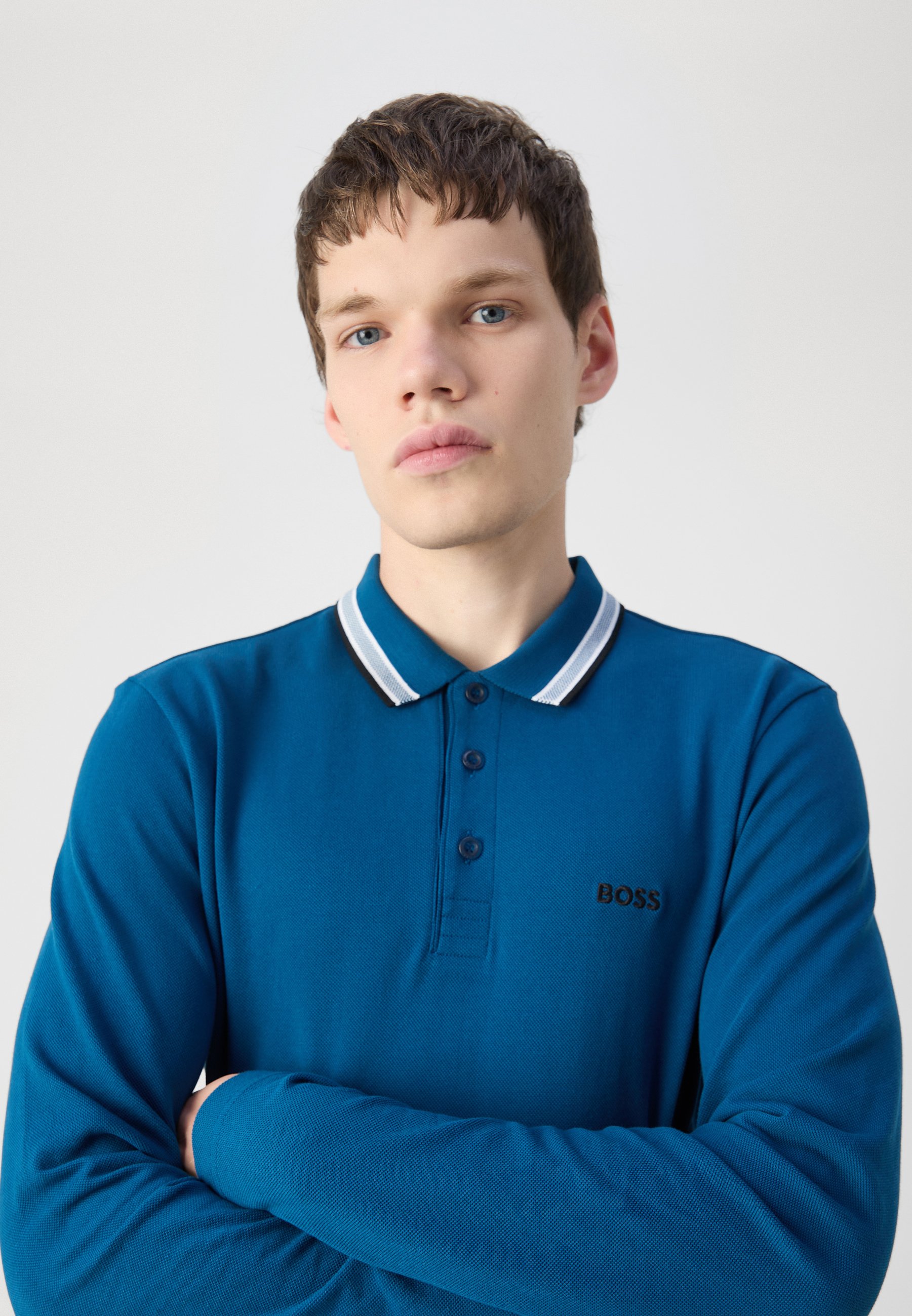 플리시 긴팔탑 오픈 블루 서른넷 | HUGO BOSS | 페칭 FETCHING