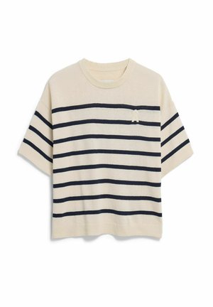 Roomkleurige gebreide top met korte mouwen, zwarte horizontale strepen en een klein getextureerd logo op de linkerborst.