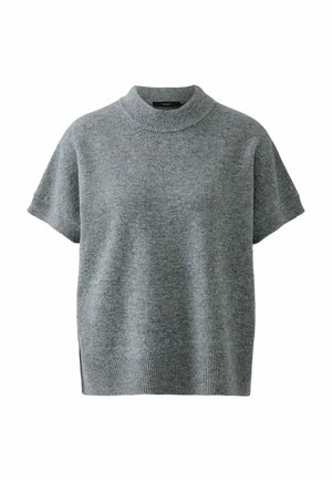 Grauer kurzärmeliger Strickpullover mit hohem Kragen, der eine weiche Textur und Rippstrickabschlüsse am Saum und Kragen aufweist. Seitenschlitze für angenehmen Tragekomfort.