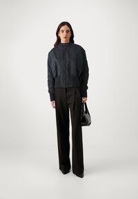 HUGO FALYNN - Bomber-jakk - black