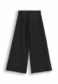 Czarne spodnie o szerokich nogawkach z gładką fakturą, z wysokim stanem, przednimi plisami i szlufkami na pasek. Design jest minimalistyczny i nowoczesny.
