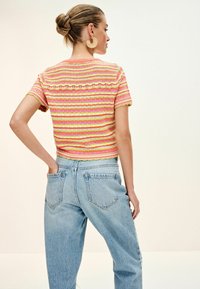 Next REGULAR FIT - T-shirts basic - pink stripe
