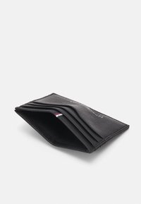Tommy Hilfiger TRANSIT HOLDER - Peněženka - black