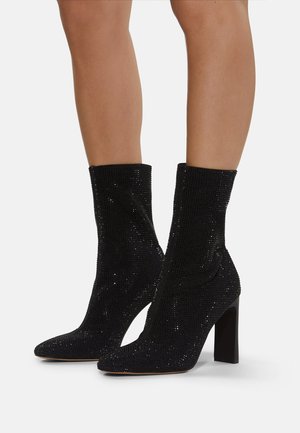 Botines Para Mujer Botines Aldo Yiader De Tacón Aguja Mujer