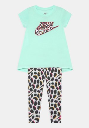 TUNIC SET - T-shirt imprimé - white
