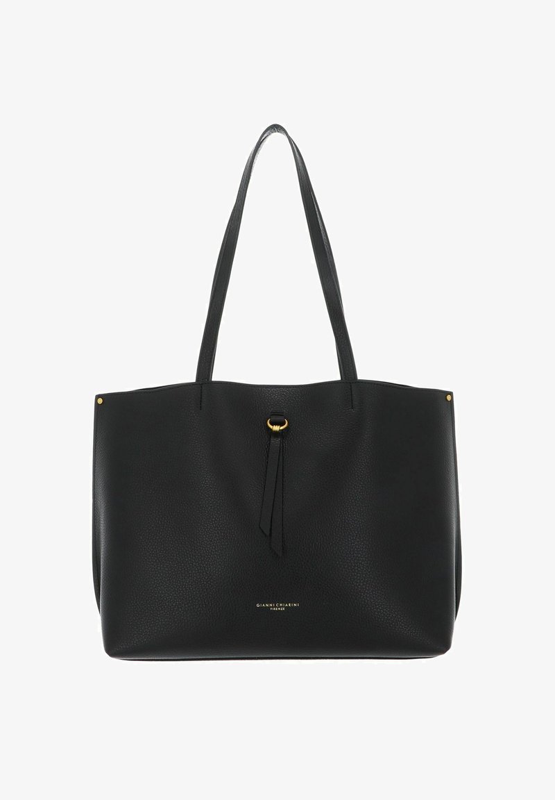 Borsa a tracolla in pelle nera con forma strutturata, doppie spalline, dettagli in metallo dorato e superficie leggermente texture. Logo visibile alla base.