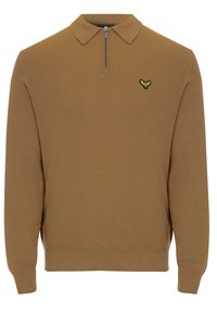 Bruine gebreide pullover met een kwart ritssluiting, voorzien van een klassieke kraag en een klein geborduurd logo op de linkerborst.