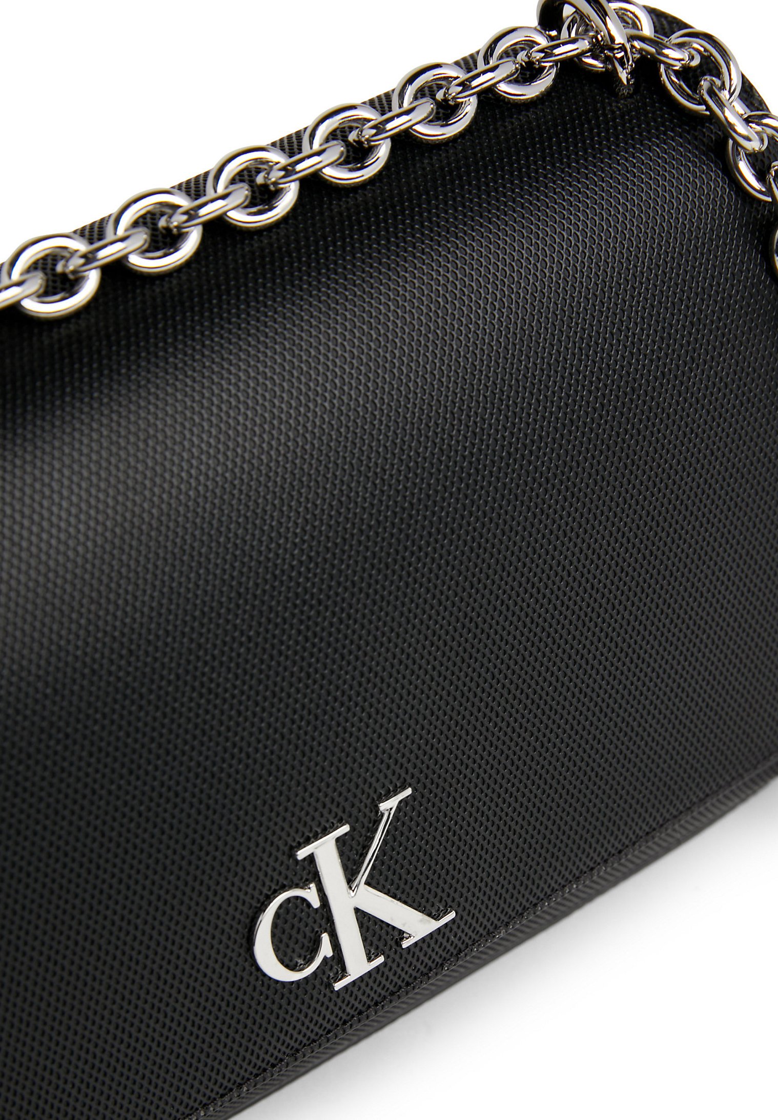 [CK JEANS] CKJ Utility l Logo E/W Flap Mini Bag ★人気★ Calvin Klein】CKJ Utility Metal Logo E/W Flap Mini Bag