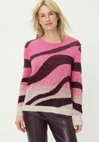 Gestrickter Pullover mit wellenförmigen Mustern in Pink, Burgunderrot und Creme. Rundhalsausschnitt, lange Ärmel, gerippter Saum mit strukturierter Oberfläche.
