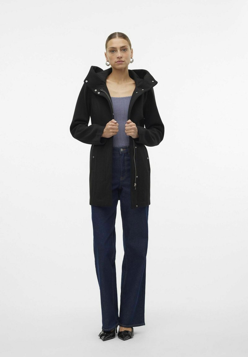 Shop Women's Vero Moda Uppsala Short Padded Jacket in Green Online in Qatar