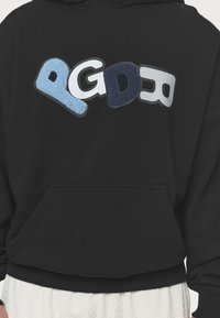 Pegador BANKS BOXY HOODIE - Mikina - washed black
