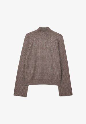 NA-KD, - Sweter