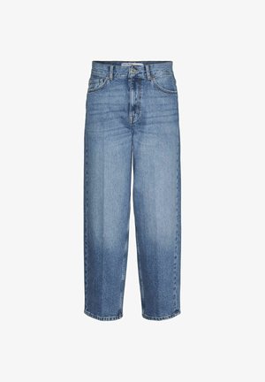 Jeans a gamba larga in denim blu chiaro con vita alta, cinque tasche e finitura sbiadita. Presenta una chiusura con zip e passanti per cintura.