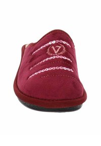 Rode suède pantoffels met glinsterende strepen en een logo-embleem. Heeft een ronde neus en een zwarte gestructureerde zool voor grip.