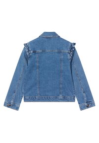 Jeansjacke in hellblau mit langen Ärmeln, Rüschendetails an den Schultern und einem klassischen Kragen. Verfügt über eine Rückenkonstruktion und vertikale Nähte.
