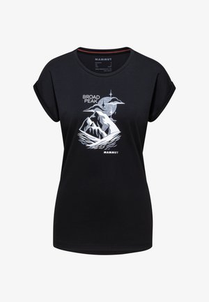 Zwarte T-shirt met korte mouwen en opgerolde manchetten, witte afbeelding van bergen, zon, wolken en tekst "BROAD PEAK" en "MAMMUT" aan de voorkant.