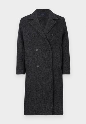 Dviejų eilių paltas tamsiai pilkos žuvies kaulo raštu. Pagamintas iš tekstūruotos medžiagos, turi išpjautus atvartus ir dvi priekinės kišenes.