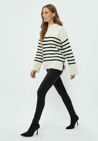 Desires EVA HIGH NECK  - Pullover - black stripe