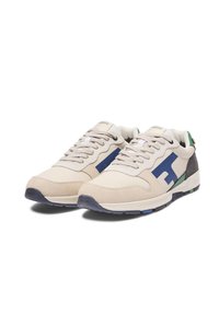 Sneaker beige realizzate in suede e mesh, con dettagli in blu navy, un logo blu e particolari verdi e grigi sul tallone e sulla suola.