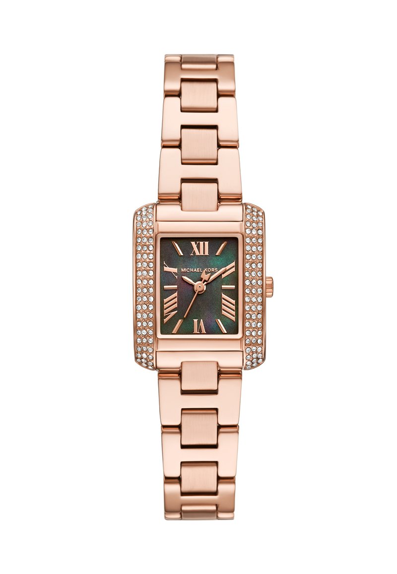Montre rectangulaire Michael Kors avec un bracelet en métal doré rose, des accents en cristal entourant le cadran, et un cadran en nacre verte foncée.