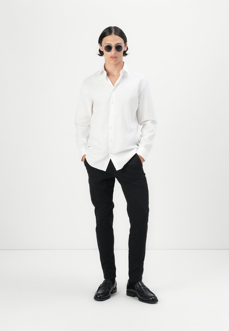 SELETED HOMME Heren SLHSTRAIGHT-New Miles 196 Flex Pants W N Chino, Greige, 31/32, grijsbeige, 31W / 32L