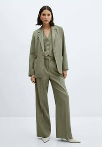 Mango Kurzmantel - light green