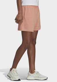 adidas Originals Shortsit - pink