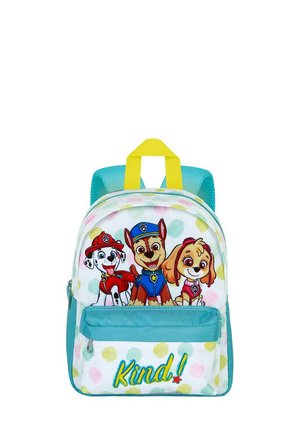 Mochila con un diseño de lunares multicolores. Incluye imágenes de tres perros de caricatura y el texto "¡Amable!" en un bordado vibrante.
