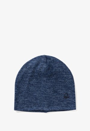 Strickmütze aus dunkelblau meliertem Stoff mit runder Oberseite und einem dezenten Logoakzent an der Seite. Angenehme, glatte Textur.
