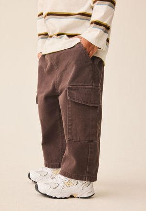 Next, REGULAR FIT - WIDE LEG CARGO TROUSERS  . - Pantalon cargo - brown washed