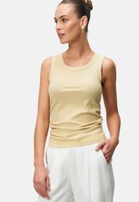 zero Top - double cream