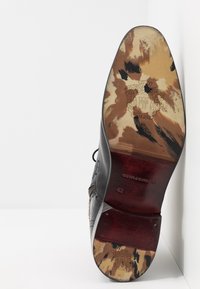 Melvin & Hamilton Nauhalliset nilkkurit - black