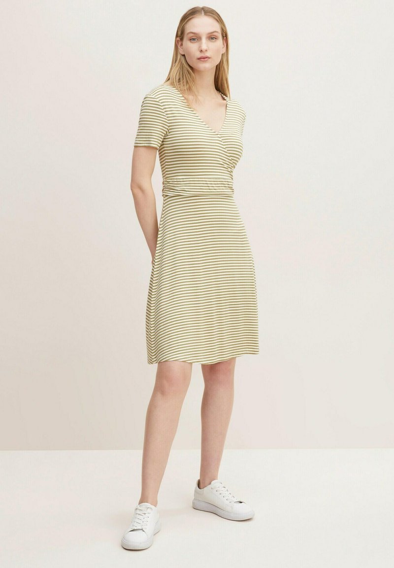 TOM TAILOR IN KNITTEROPTIK - Vestido Informal - Sand Stone Beige/beige