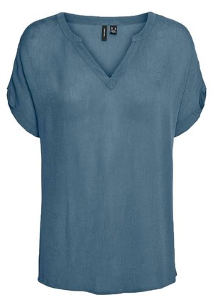 Blauwe linnen blouse met korte mouwen, V-hals, losse pasvorm en opgerolde mouwen. Zachte textuur met een licht glanzende afwerking.