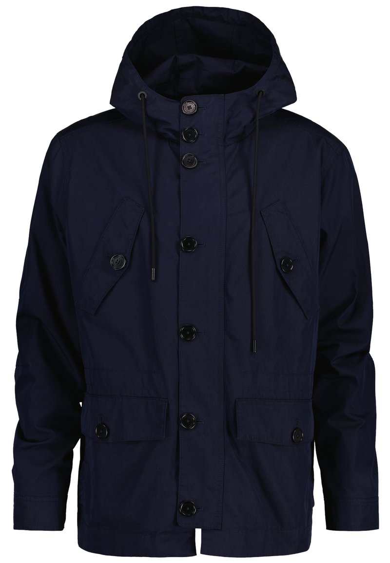 Granatowa kurtka z kapturem, wykonana z materiału, z zapięciem na guziki, dwiema kieszeniami na piersi i regulowanymi sznurkami.