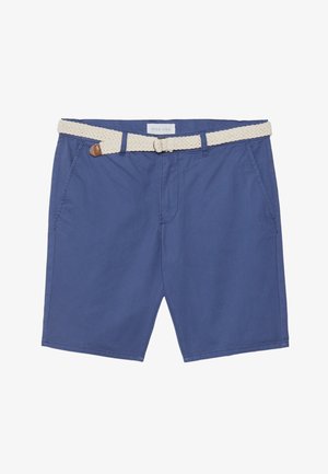 Shorts en coton bleu avec une ceinture en crème tissée. Les caractéristiques incluent deux poches latérales et une coupe classique avec un design à jambe droite.