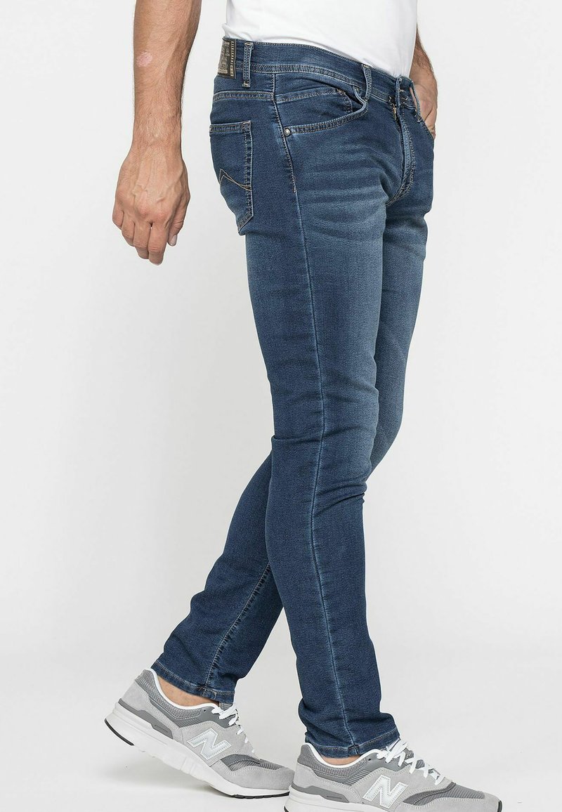 Jeans Uomo Carrera Slim In Denim Elasticizzato - Taglio Moderno, Vita Bassa, Effetto Stone Washed, Lavabile A 30°C