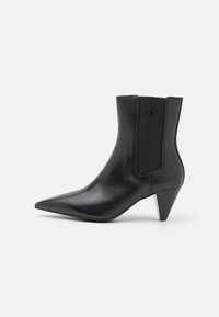 Calvin Klein Jeans CONE HEEL BOOT  - Bottines - triple black