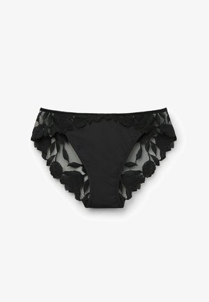 Culotte noire avec finition en dentelle florale. L'avant est lisse, tandis qu'à l'arrière se trouve de la dentelle transparente avec un bord festonné et un motif floral.