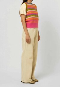 FRNCH Stickad tröja - mottled pink